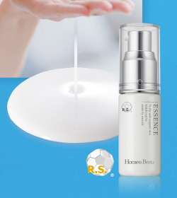 ホメオバウのエッセンス（美容液）のパッケージとテクスチャ