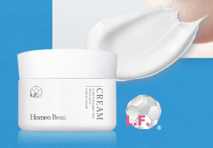 ホメオバウのエッセンス（美容液）のパッケージとテクスチャ